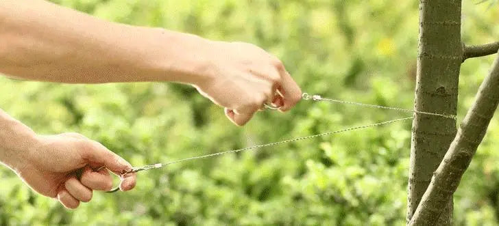 Portable Survival Wire Saw